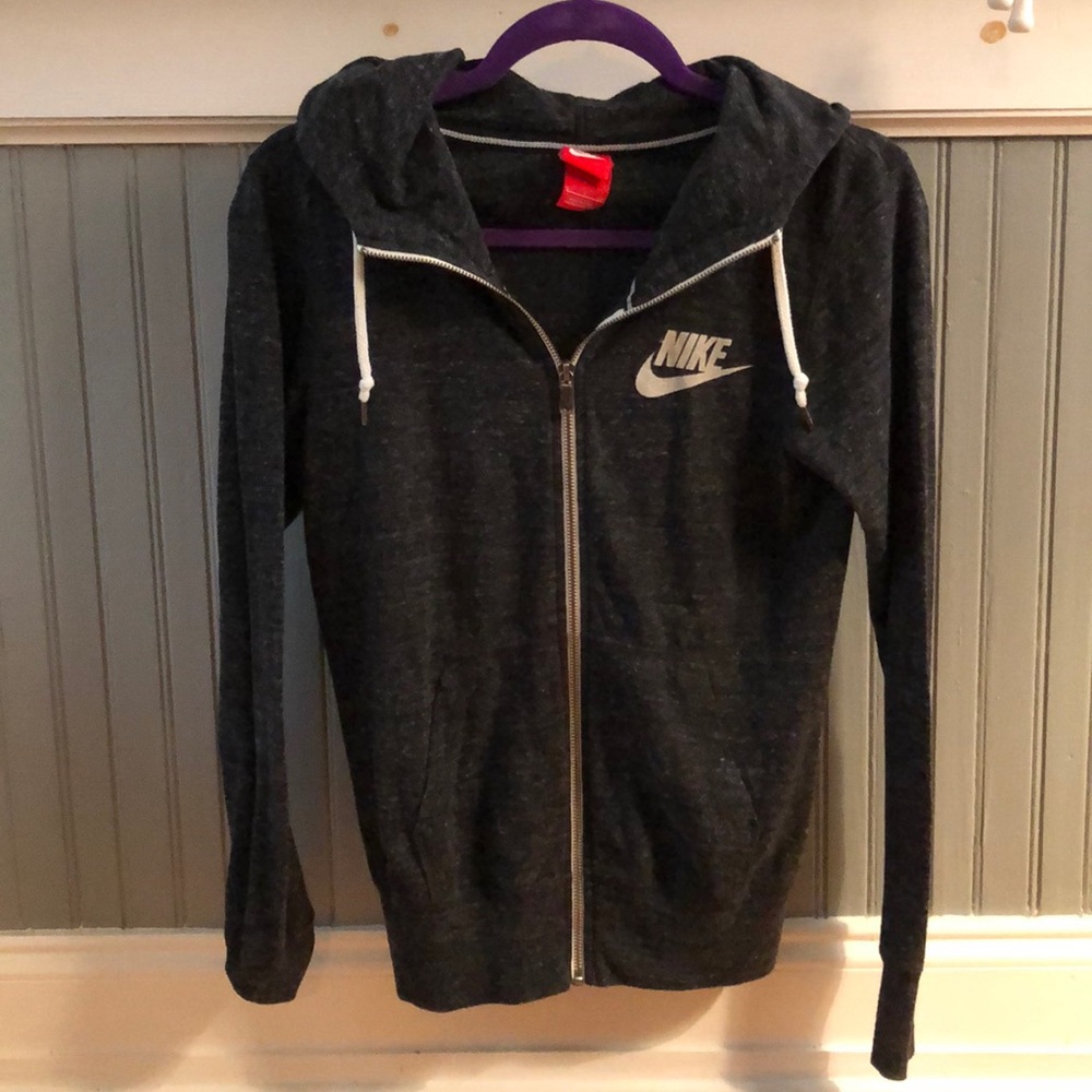 nike zip up jacket